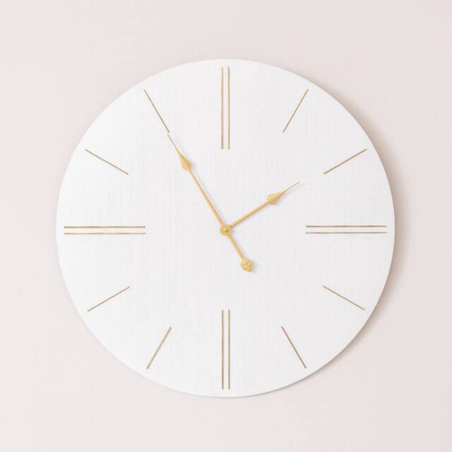 Melody Maison Large White Wooden Grain & Gold Detailed Wall Clock - 70cm X 70cm - Size: 70 cm X 70 cm - image 1