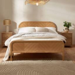 Cheshire Crimson Oak Chevron Bed Frame - Double (135cm) in Light Oak - thumbnail 3