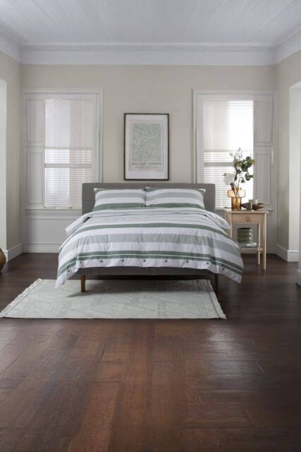 The Lyndon Company Next Level 100% Duvet Cover Set with Cuff Detailing in Green - Size: King - image 1