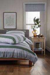 The Lyndon Company Next Level 100% Duvet Cover Set with Cuff Detailing in Green - Size: King - thumbnail 3