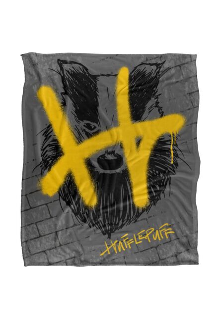 Warner Brothers Harry Potter Hufflepuff Graffiti Blanket 152 x 127 cm in White - image 1