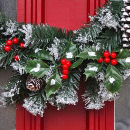 Marco Paul 50cm Luxury Christmas Wreath with Pinecones & Berries in Green - thumbnail 2
