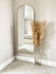 Downton Interiors Stunning Gold Arched Metal Frame Wall or Floor Standing Dressing Mirror 145cm x 45cm - Soho Collection - Size: XL - thumbnail 2