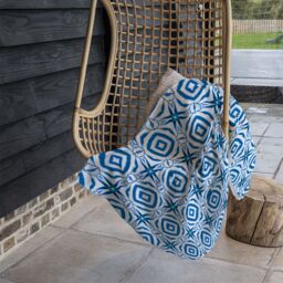 Benjamin Tate Design Blue Powerful Blanket in Natural - Size: 120 cm x 150 cm - thumbnail 4