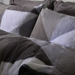 OHS Geometric Teddy Fleece Coverless Duvet Quilt Geo Bedding Set 10.5 TOG Pillowcase in Light Grey - Size: King - thumbnail 3