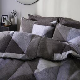 OHS Geometric Teddy Fleece Coverless Duvet Quilt Geo Bedding Set 10.5 TOG Pillowcase in Light Grey - Size: King - thumbnail 2
