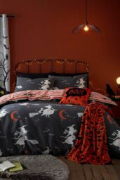 Bedlam 'Boo' Plush Halloween Fleece Throw in Orange - Size: 120 cm x 150 cm - thumbnail 2
