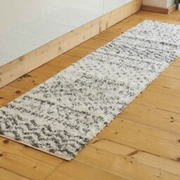 Kukoon Cream Grey Aztec Scandi Super Soft Shaggy Rug - Size: 160 cm x 220 cm - thumbnail 5