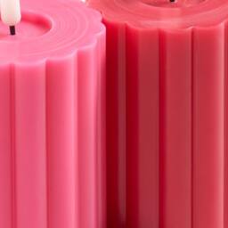OHS Set of 2 Ribbed Flameless LED Candles Decorative Lights Party Home in Red - thumbnail 6