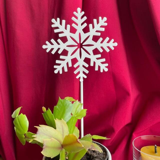 Poppyforge Snowflake Pot Pin Garden Art (Pack of 3) - H25 cm - White - image 1