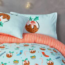 Smart Living Luxury Super Soft & Reversible Festive Christmas Puddings Duvet Set in Blue - Size: King - thumbnail 4