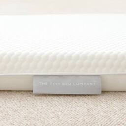 The Tiny Bed Company Coconut Coir & Wool Natural Moses Basket Mattress - 74 x 28cm in White - thumbnail 4
