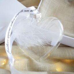 Amaya Rose Ltd In Memory of PLAIN Feather Heart Bauble Gift Boxed in Clear - thumbnail 4