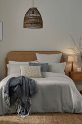 Murmur 'Ennis' Wool Cushion in Navy - Size: 45 cm x 45 cm - thumbnail 4