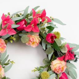Scottish Everlastings Ltd 45cm Bougainvillea & Eucalyptus Wreath in Pink - thumbnail 2