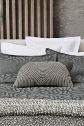 Nalu Nicole Scherzinger 'Makia' Duvet Cover Set in Charcoal - Size: Super King - thumbnail 2