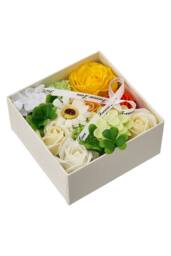Living and Home Square Soap Flower Gift Box in Cream - thumbnail 4