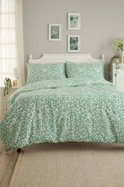Deyongs Dainty Floral Cotton Duvet Set with Printed Floral Design in Green - Size: King - image 1