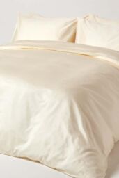 Homescapes Sateen Cotton Duvet Cover Set 400 TC in Cream - Size: Single - thumbnail 1