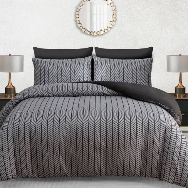 Pamposh Luxury Duvet Cover Set King Size Reversible Bedding Sets in Black - image 1