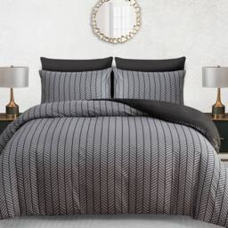 Pamposh Luxury Duvet Cover Set King Size Reversible Bedding Sets in Black