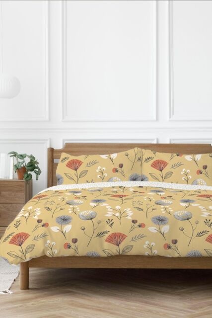 Copenhagen Home 'Olia' Reversible Polycotton Duvet Cover Set in Yellow - Size: King - image 1