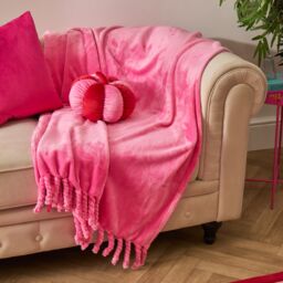 OHS Ultra Soft Tassel Fleece Throw Lightweight Fluffy Blanket in Bright Pink - Size: 120 cm x 150 cm - thumbnail 1