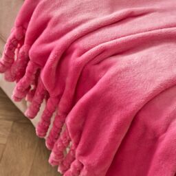 OHS Ultra Soft Tassel Fleece Throw Lightweight Fluffy Blanket in Bright Pink - Size: 120 cm x 150 cm - thumbnail 2