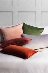 Paoletti Torto Mottled Velvet Contrast Piped Cushion in Green - Size: 50 cm x 50 cm - thumbnail 5