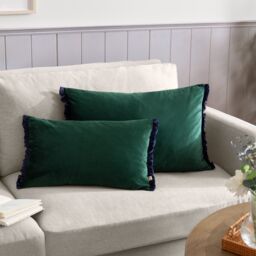 Wylder Tilly Velvet Frill Reversible Cushion in Bottle Green - Size: 40 cm x 60 cm - thumbnail 5