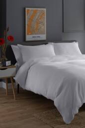 The Lyndon Company St Quentin 100% Cotton Reversible Duvet Bedlinen - Deyongs 1846 in White - Size: Super King - thumbnail 2