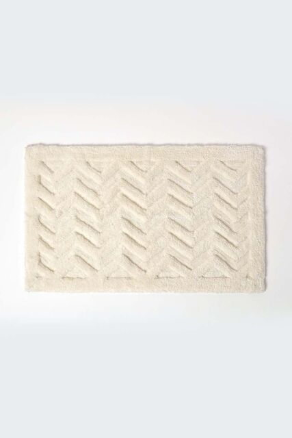 Homescapes Super Absorbent Soft Pattern Thick Bathmat in White - image 1