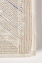 Homescapes Super Absorbent Soft Pattern Thick Bathmat in White - thumbnail 4