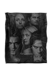 Warner Brothers The Vampire Diaries Silky Touch Super Soft Throw Blanket 152x127cm in White - Size: 152x127 cm - thumbnail 1