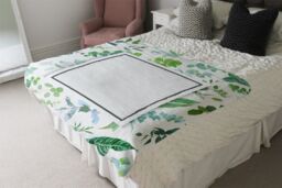 Benjamin Tate Design Green Leaves Blanket in Natural - Size: 120 cm x 150 cm - thumbnail 3