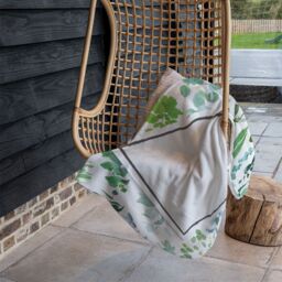 Benjamin Tate Design Green Leaves Blanket in Natural - Size: 120 cm x 150 cm - thumbnail 4