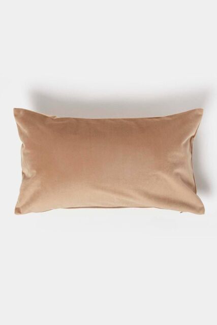 Homescapes Luxury Soft Velvet Cushion in Beige - Size: 30 cm x 50 cm - image 1