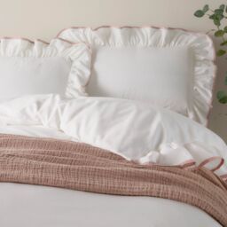 Wylder Blousey Ruffle 100% Cotton Duvet Cover Set in Pink - Size: Single - thumbnail 2
