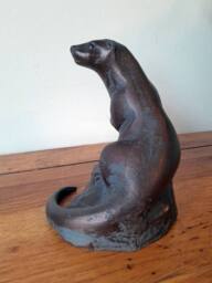 Inspirational Gifting Miniature Otter Sculpture Garden Ornament Statue in Bronze - thumbnail 2