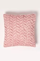 Homescapes Grace Pleated Velvet Cushion in Pink - Size: 45 cm x 45 cm