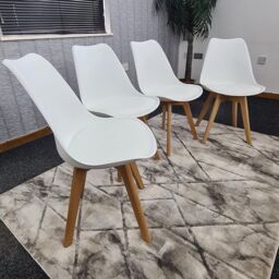 KOSY KOALA Dining Table Set Oak Effect Table With 4 White Plastic Chairs & Bench Dining Room Furniture in Beige - thumbnail 5