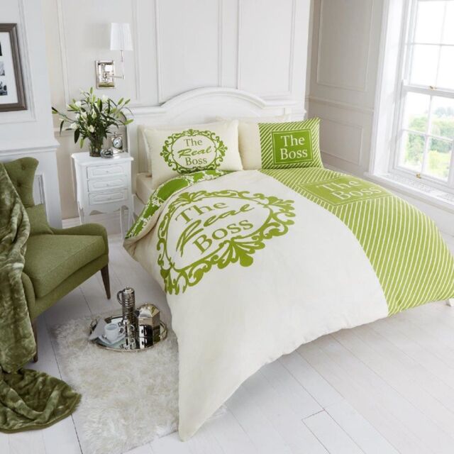Smart Living Printed Polycotton The Real Boss Duvet Cover With Pillowcases in Green - Size: King
