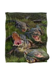 JQ Licensing Jlo Alligators Silky Touch Super Soft Throw Blanket 152 X 127 cm in White - thumbnail 2