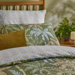 Duvet Day Kentia Printed Soft Touch Duvet Cover Set in Green - Size: King - thumbnail 2