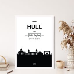 ARTZE Hull Black & White City Skyline Framed Print SIZE: A4 with White Frame - thumbnail 2