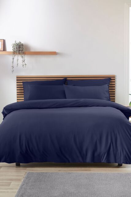 Catherine Lansfield So Soft Non Iron Duvet Cover Set in Navy - Size: Double - image 1