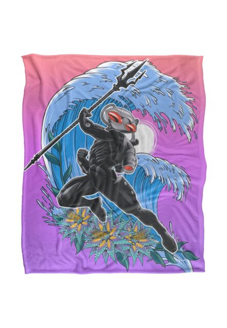Aquaman and The Lost Kingdom Blanket, 152x127 cm Black Manta Waves Silky Touch Super Soft Throw Blanket in White - image 1
