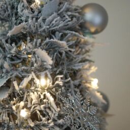 mysmartbuy Pre-Lit Pop Up Frosted Christmas Tree with Assorted Silver Baubles & 150 Warm White LED Lights - Size: 7ft - thumbnail 6