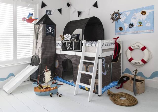 Nöa and Nani Moro Cabin Bed with Slide & Pirate Hideaway Package in White - Size: Single - image 1