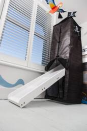 Nöa and Nani Moro Cabin Bed with Slide & Pirate Hideaway Package in White - Size: Single - thumbnail 4